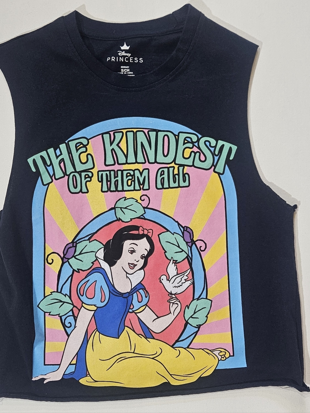 Snow White Disney Princess Tank Top Womens Small Black Multicolor Graphic Shirt‎